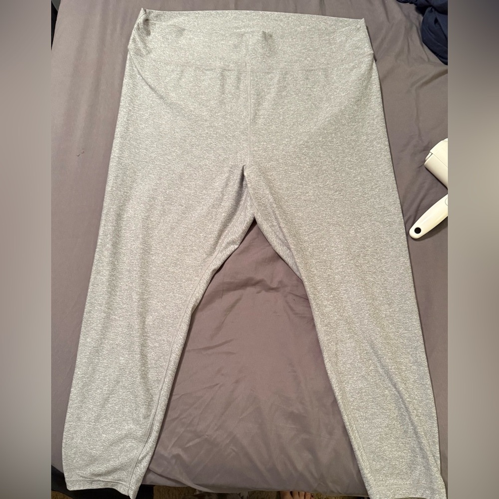 Old Navy Cloud+ Go Dry Active Leggings